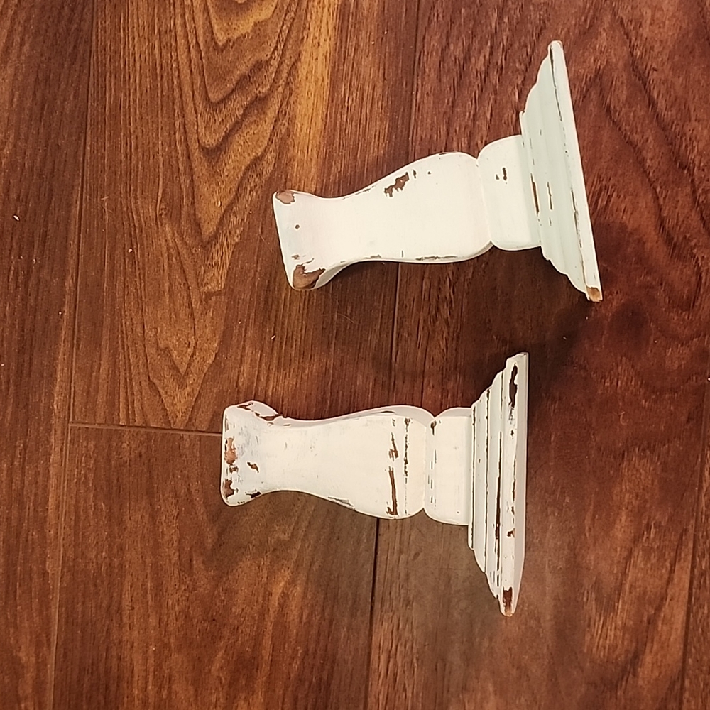 Rustic wooden candleholder x 2
